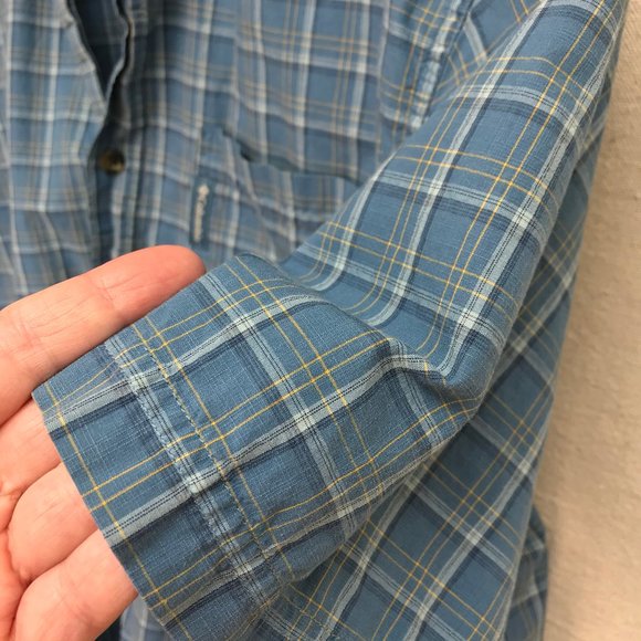 Men’s Columbia Short Sleeve Plaid Button-Down - Picture 5 of 9